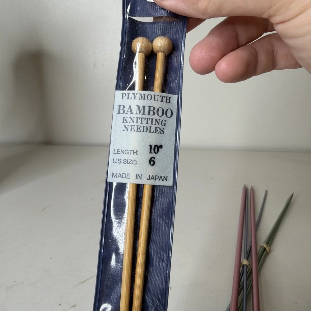Large Lot VTG Boye / Susan Bates Knitting Needles crochet hooks & Case 28 Count